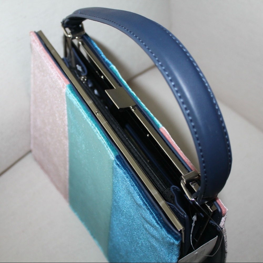 Velvet Colorblock Handbag (Blue/Pink) - Picture 12 of 16